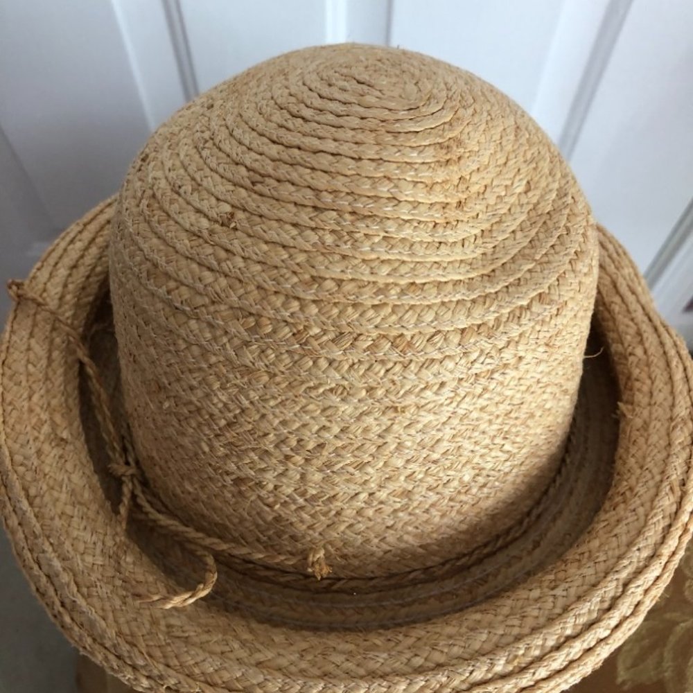Very Basic Plain Straw Ladies Hat